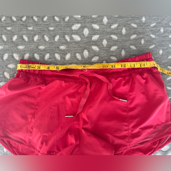 Lululemon bitty hot shorts with drawstring - Picture 9 of 10